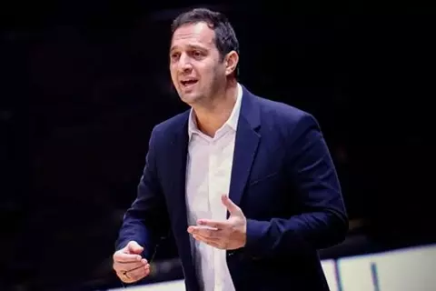 رسميًا.. لينوس جافريل مدربًا لـ "سلة الأهلي"